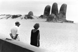 tierradentro:  Punta del Este, Uruguay. By Elliott Erwitt.