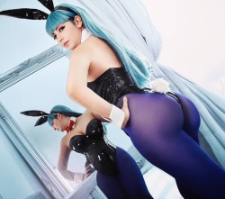 sci-figirls:  steam-and-pleasure:Bulma from Dragon BallCosplayer: