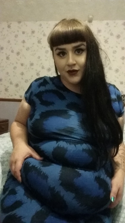 rock-a-belly: chubbyprincessjessie:  ðŸ‹ Feelinâ€™ blue ðŸ‹  I just wanted to apologise for not posting as often as I tend to do. Iâ€™ve had a recent loss in my family so Iâ€™ve been taking time for myself to spend with family and friends. Iâ€™m gonna