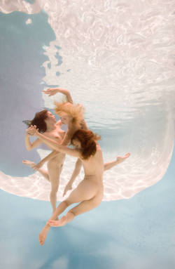 finenudes:  Ed Freeman | Dancing Mermaids | snadgy 