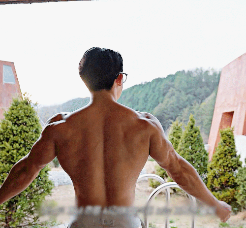 onlyfamousnakedmen.tumblr.com/post/683877088909033472/