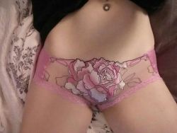 gypsynymphet:  princess has the prettiest panties✨