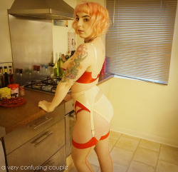 mysubdiary:  averyconfusingcouple:  Dinner will be ready in about