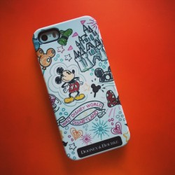 A gift for my wife. #dooneyandbourke #mickeymouse #iphone case.