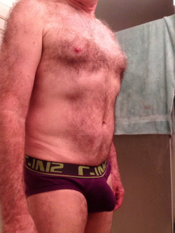 horny-dads:  Hairy Dad withe nice Bulge  horny-dads.tumblr.com