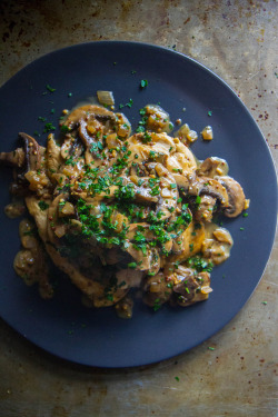 guardians-of-the-food:  Chicken with Creamy Mushroom Mustard