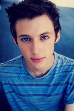 destielarryy:  troyesivan:  chloeskye:  such perfECTION SHOULD