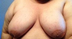 chubbyboychronicles:  pretty much the holy grail of big boy nipples