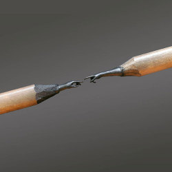 boredpanda:   Stunningly Detailed Sculptures Carved From Pencil