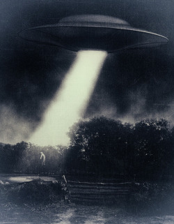 ufo-the-truth-is-out-there:Abduction by Yenna Filmore