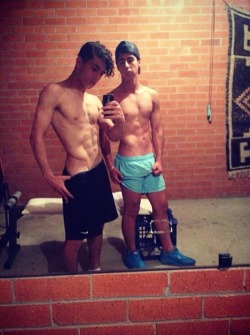 cuteguyzhotboys:  . 