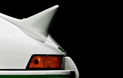 steepstep:  asystematiclove:  #porsche  eternl ducktail. its