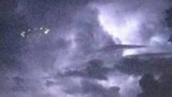 ufo-the-truth-is-out-there:  When UFOs fly over a metropolitan