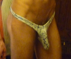 Thongs, G-strings n Jocks for Men