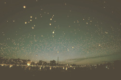 doilooklikeahipster:  Sky full of light | via Tumblr on We Heart