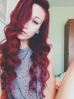 lesbosvennen:  inhalexhal3:  I’ll probably miss you red hair