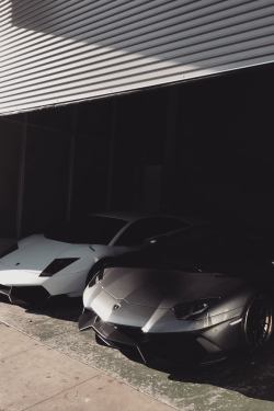 classyxsexxy:  Garage. | cXs