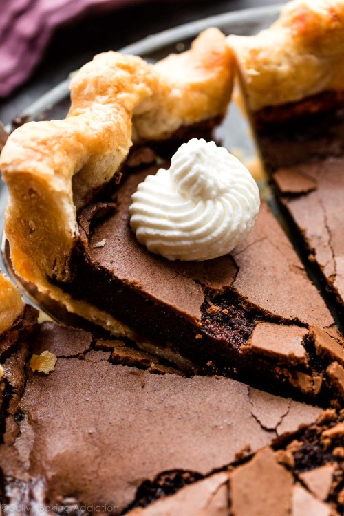 daily-deliciousness:  Magical chocolate pie (chess pie)