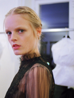 havte:  hanne gaby odiele backstage at valentino couture ss13