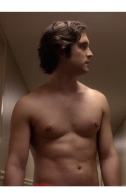 male-celebs-naked:  Diego Boneta