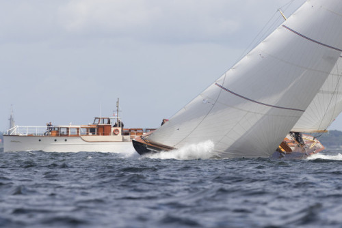 spiritofsailing:12mR “Sphinx” Sphinx looking racy