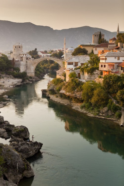 westeastsouthnorth:  Stari Most, Mostar, Bosnia and Herzegovina