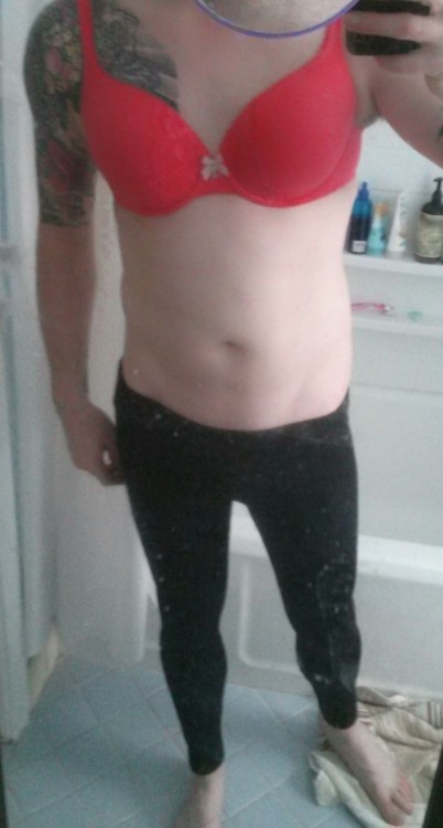 maxsinner85:if I cleaned her mirror before I took the pics she would of known what was up.