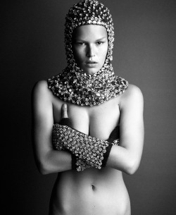 ohthentic:  leahcultice:  Anna Ewers by Patrick Demarchelier