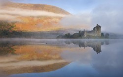 To the lilt of the bagpipes skirl (Kilchum Castle on Loch Awe,