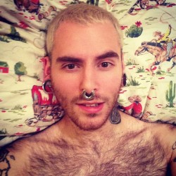 gaymish:  I’ve never been happier to be in my own bed. 