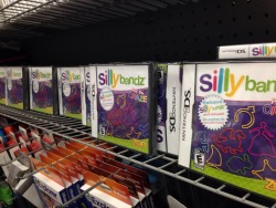 unirony:  if yr lookin for the sillybandz ds game this store