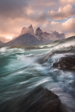 expressions-of-nature:  Kingdom of the Wind by: Marc Adamus