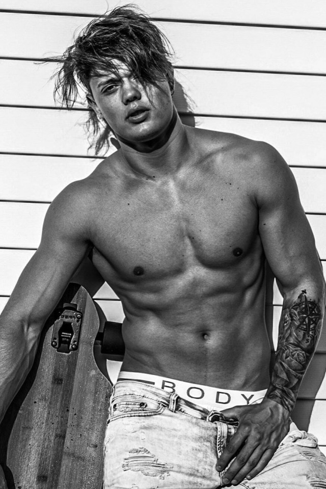 hotmen-addiction: