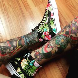 ticopolotatuado:  Sk8-hi always 🙌🏻 🌺🌸🌹🌷💐