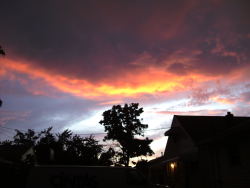 The sky was absolutely stunning this evening after a storm <3
