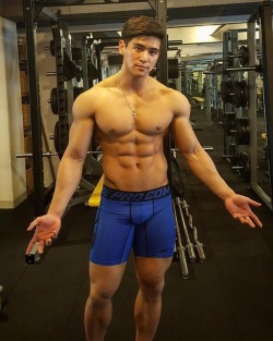 Hawt Asian Stud!