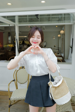 korean-dreams-girls:  Kim Shin Yeong - May 27, 2019 2nd Set 