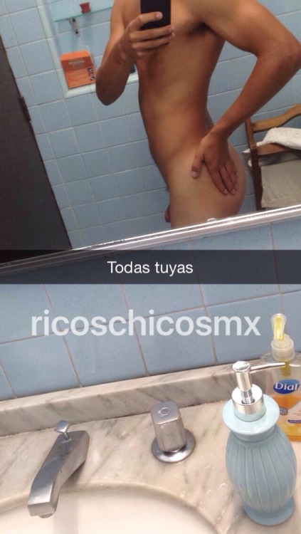 kakoyquepasa:  ricoschicosmx:  Gustavo M 20 años heterosexual CDMX  Lo hago gay