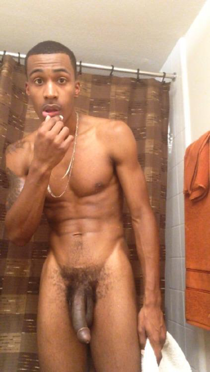 myxxxohxxxmyxxx:  Hi  Please follow!:http://nudeselfshots-blackmen.tumblr.com