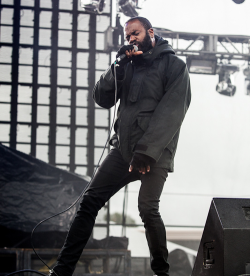 cyonclothing:  MC Ride   such a babe
