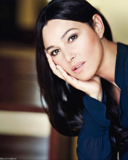 bellucci-bella:  Monica Bellucci by Philippe Quaisse for F Magazine,