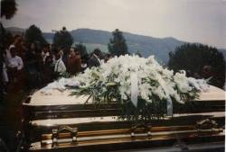  Eazy E’s Golden Coffin. R.I.P. 