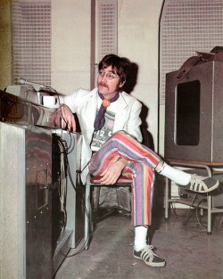 soundsof71:Sgt. Pepper’s Lonely Hearts Club Pants! March 3,