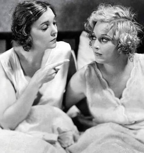 Zasu Pitts & Thelma Toddhttps://painted-face.com/