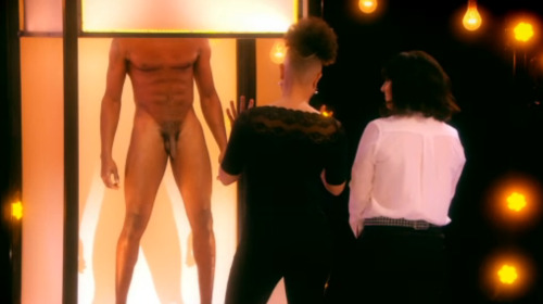 bizarrecelebnudes:  Naked Attraction - Nudity Ranking: (2/9)Name: BenAge: 27Job: DesignerLives: LondonSurprised he didn’t win. Pretty much perfect. Great cock, body and face. Watch here: http://www.channel4.com/programmes/naked-attraction  …..well,