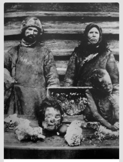 vintage-freakshow:  Cannibalism in 1921 during the Russian famine