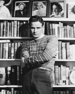 wehadfacesthen:  Marlon Brando, 1948