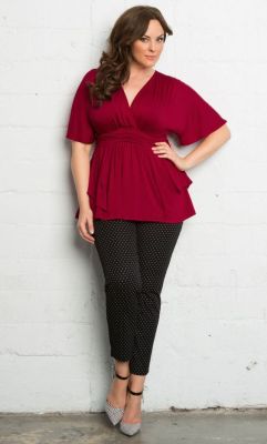 beautiful-real-women:  Plus Size Top :: Curvalicious Clothes