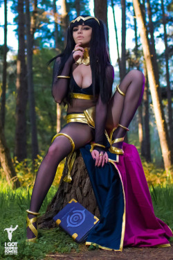 thesexiestcosplay.tumblr.com/post/156925690474/