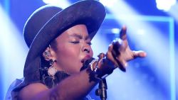 serpentine913:  fallontonight:Ms. Lauryn Hill performs Nina Simone’s